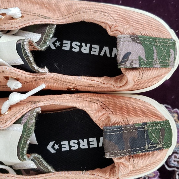 BNWoT CTAS Chuck Taylor All Star Shoreline Low Top kicks (5W; 3M) peach / camo - Picture 5 of 8